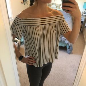 Black & white stripe off the shoulder flowy top